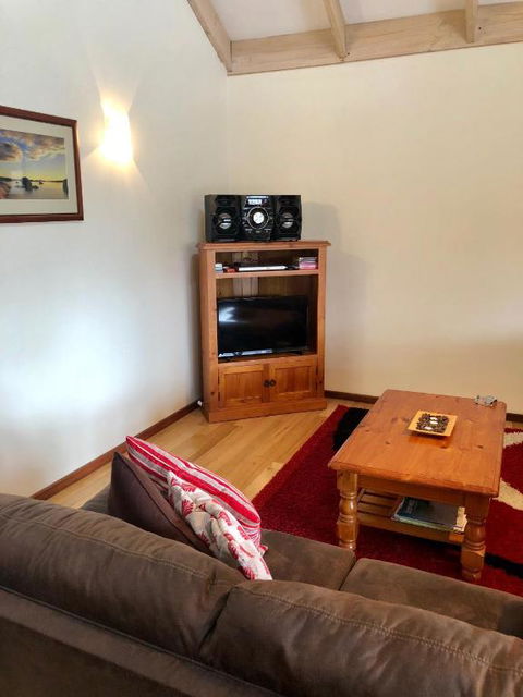 Denmark Reflections - Phillip Island Accommodation 5