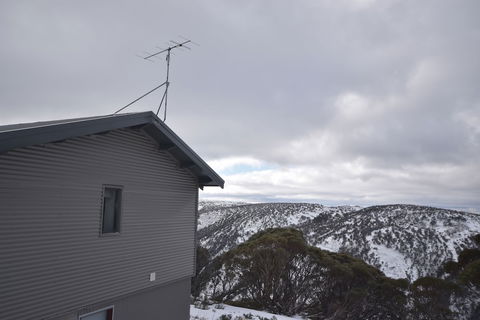 Snowtel 4 - Phillip Island Accommodation 1