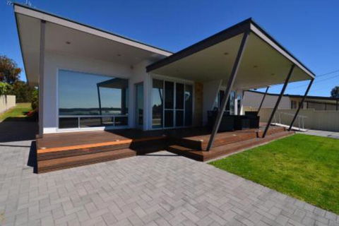 Beachview - Phillip Island Accommodation 6