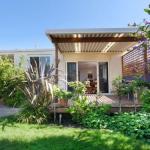 METRES TO THE BEACH MORNINGTON - Phillip Island Accommodation 0