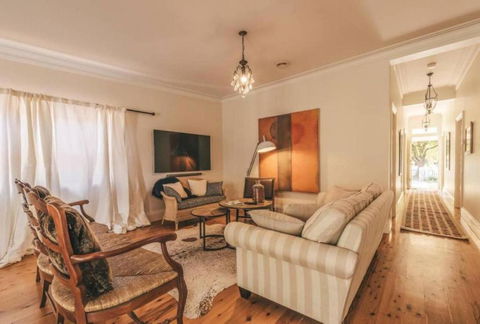 Ambrose On Byng Central Location W / 2 Bathroom - Phillip Island Accommodation 6