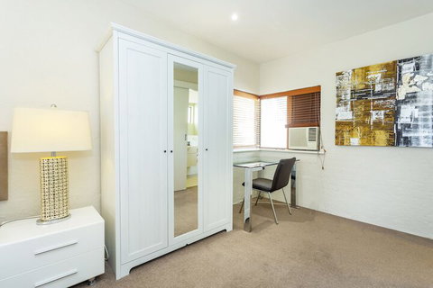 Como Mezzanine Retreat - Phillip Island Accommodation 1