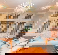 Classic 5 Beds Mt Dandenong Resort