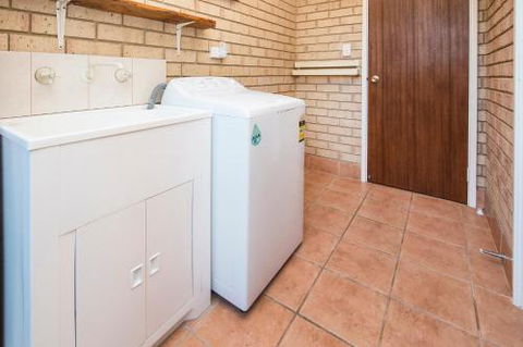 Country Cottage - Phillip Island Accommodation 6