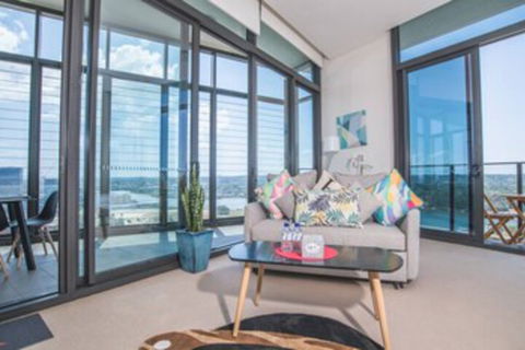 Panoramic Water View APT @rhodes - Phillip Island Accommodation 0