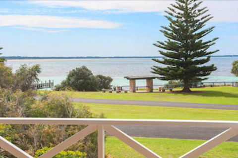 Bayside - Phillip Island Accommodation 5