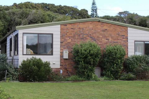 Beach Shack - Phillip Island Accommodation 4