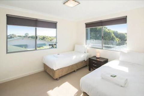 Dolphin Shore - Phillip Island Accommodation 3