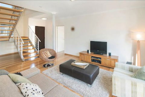 Dolphin Shore - Phillip Island Accommodation 5