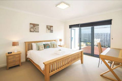 Dolphin Shore - Phillip Island Accommodation 1