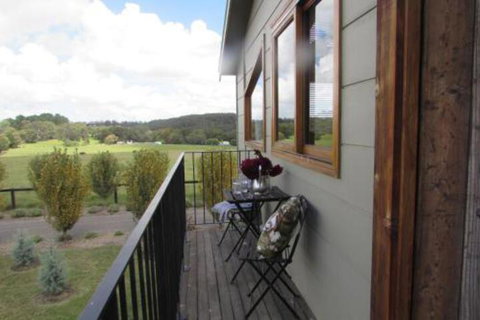 The Loch An Idyllic Country Escape - Phillip Island Accommodation 7