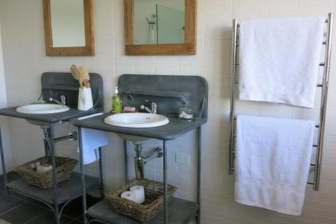 The Loch An Idyllic Country Escape - Phillip Island Accommodation 3