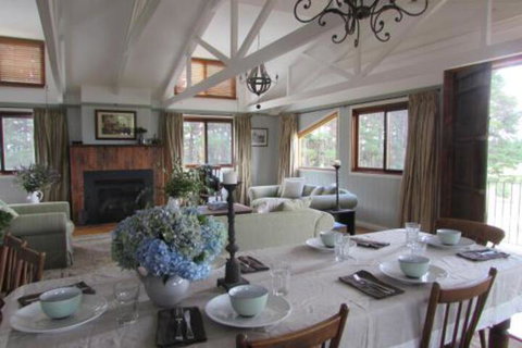 The Loch An Idyllic Country Escape - Phillip Island Accommodation 0