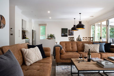 The Carlisle - Phillip Island Accommodation 5