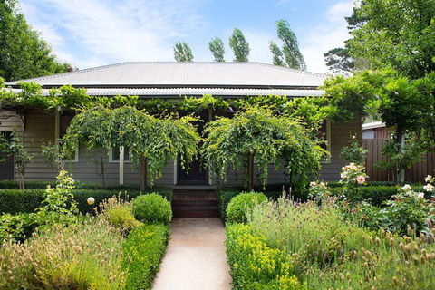 The Carlisle - Phillip Island Accommodation 1
