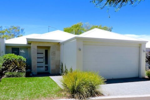 Contemporary Cove - Phillip Island Accommodation 0