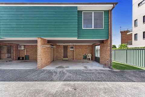 Macadamia Court 6 Nelson Bay - Phillip Island Accommodation 3