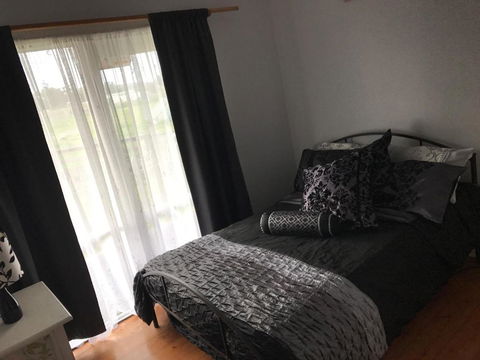 Farm Stay On Horse Property - Phillip Island Accommodation 2