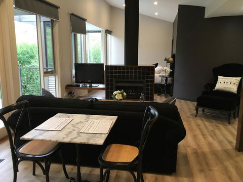 Indulge At Daylesford - Phillip Island Accommodation 4