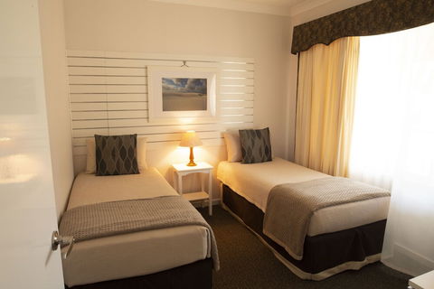 Pemberton Lodge - Phillip Island Accommodation 6