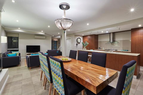 The Bay Residence Dunsborough WA - Phillip Island Accommodation 5