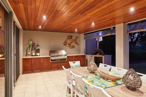 The Bay Residence Dunsborough WA - Phillip Island Accommodation 3
