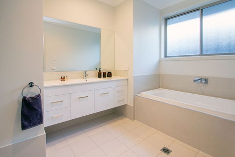 Vantage Court A Hidden Gem Of Mudgee 11 - Phillip Island Accommodation 1