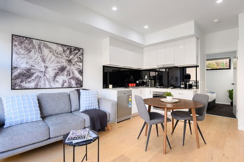 CARLISLE Bright Townhouse In Great Location - Phillip Island Accommodation 2