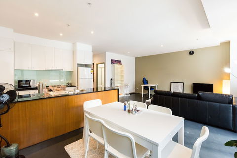 MEGAN, 2BDR Melbourne Apartment - Phillip Island Accommodation 1