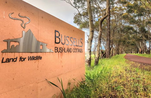 Bussells Bushland Cottages - Phillip Island Accommodation 4