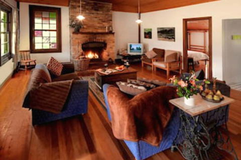 Cedar Creek Cottages - Phillip Island Accommodation 6