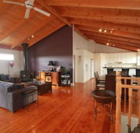 Pelican Sands Bed  Breakfast