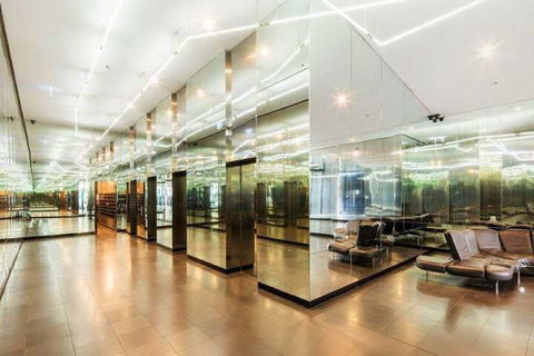 CBD Collins St. Near Southern Cross - Phillip Island Accommodation 3