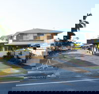 Rover Holiday Units - Phillip Island Accommodation