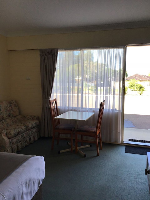 Bayview Motel - Phillip Island Accommodation 6