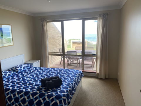 Lands Edge - Phillip Island Accommodation 3