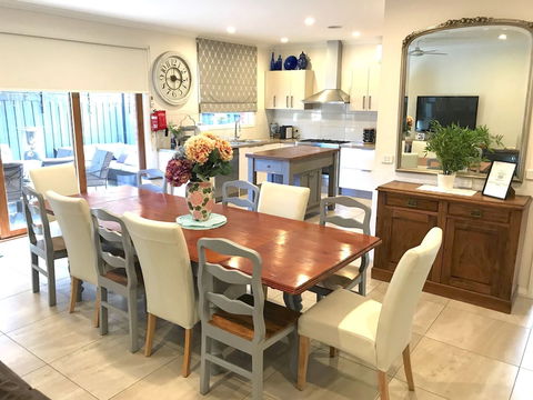 Rosanna Mansion - Phillip Island Accommodation 6