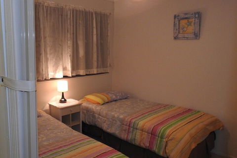 Immaculate First Floor Waterfront Unit Welsby Pde Bongaree - Phillip Island Accommodation 2