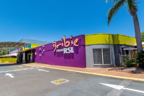 Immaculate First Floor Waterfront Unit Welsby Pde Bongaree - Phillip Island Accommodation 1