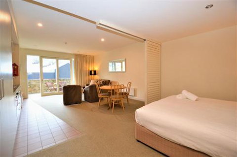 Squatters 1 - Phillip Island Accommodation 2