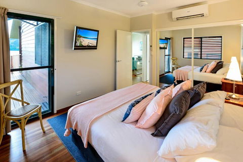 NEWLY BEAUTFULLY RENOVATED 16 The Casuarina 3 Bedroom House With 180 Degree Ocean Views - Phillip Island Accommodation 1