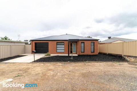 Averys Retreat - Phillip Island Accommodation 2