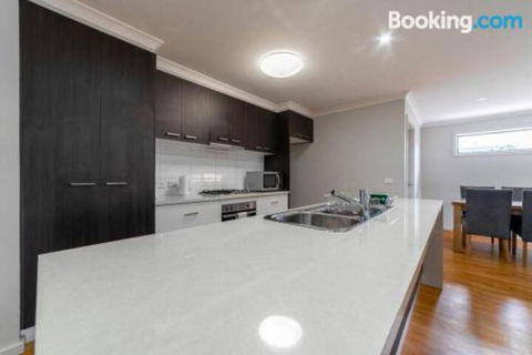 Averys Retreat - Phillip Island Accommodation 4