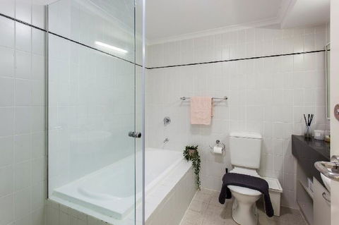 A Comfy 2BR Home Top Location FREE Parking - Phillip Island Accommodation 5