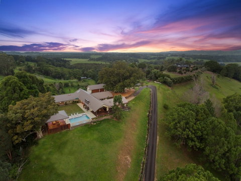 A PERFECT STAY Serene Myocum - Phillip Island Accommodation 1