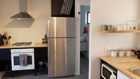 Red Ochre â€“ Large 1BR With Private Courtyard - Phillip Island Accommodation 4