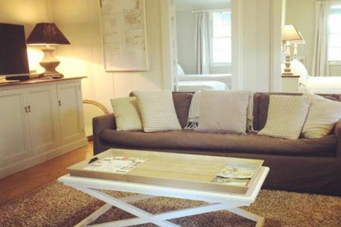 Old Schoolmasters Cottage On The Barrington River - Phillip Island Accommodation 2