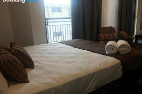 Townsville Strand Lighthouse Apartment 3 - Phillip Island Accommodation 3