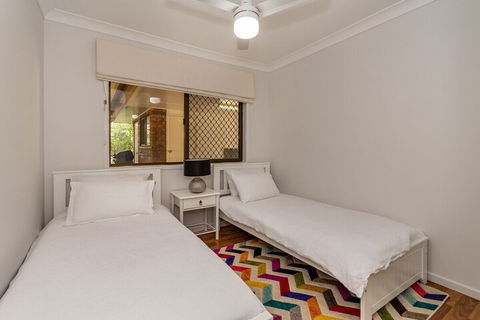 Freshly Renovated Dog Friendly House Walking Distance To Waterfront - Phillip Island Accommodation 6