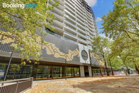 Cozy Homely Apartment CBR Central - Phillip Island Accommodation 4